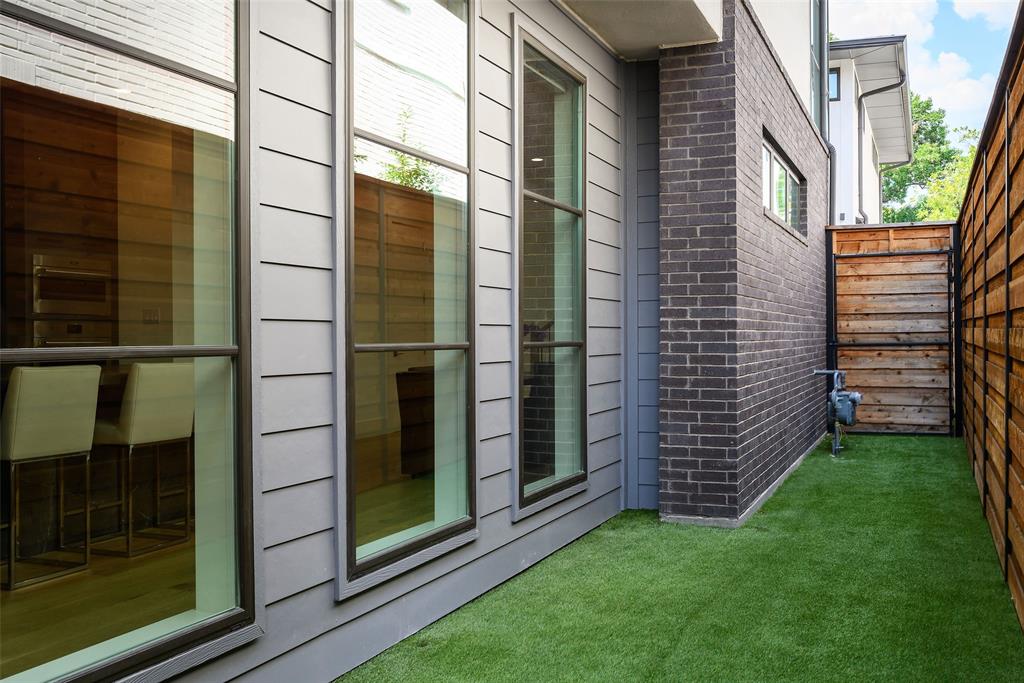 North Oak Lawn - Residential