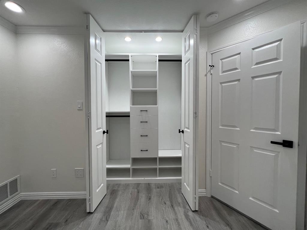 Les Lacs Garden Homes - Residential Lease