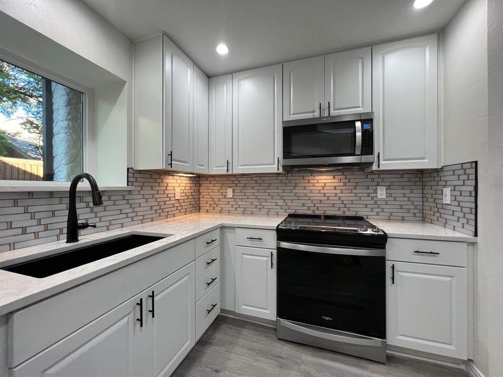 Les Lacs Garden Homes - Residential Lease