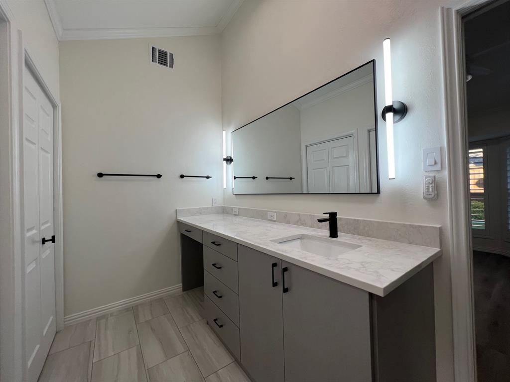 Les Lacs Garden Homes - Residential Lease