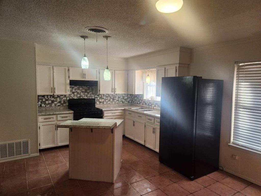 1100 8th Street