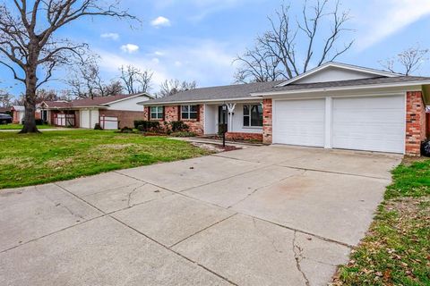 Photo of 4317 Keeter Drive, North Richland Hills, TX 76180 (MLS # 21196983)