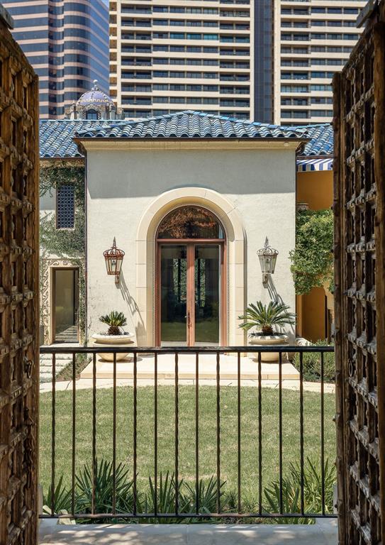 3828 Turtle Creek Drive