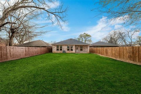 Tiny photo for 3826 Aransas Street, Dallas, TX 75212 (MLS # 21197139)
