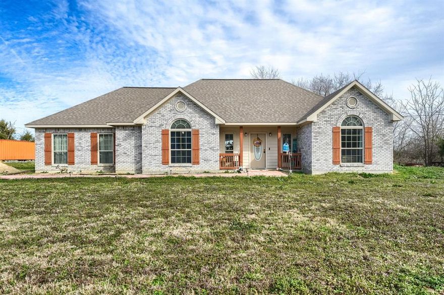 Welcome home to space, comfort, and room to grow. This home is designed with everyday family living in mind. Step inside to a spacious living room anchored by a stunning rock fireplace — the perfect spot to unwind after a long day. The split floor plan provides privacy for the primary suite, while the formal dining room and breakfast area give you plenty of options for gatherings, holidays, or everyday meals. Sitting on 3 acres, there’s room to run, play, add a shop, raise animals, plant a garden, or simply enjoy wide-open skies and quiet evenings. It’s the kind of place where memories are made. Conveniently located near Greenville, Commerce, and Sulphur Springs — and within comfortable driving distance to Dallas and Tyler. If you’ve been looking for space to breathe and room to grow, this is it.
Extra Acreage may also be available.