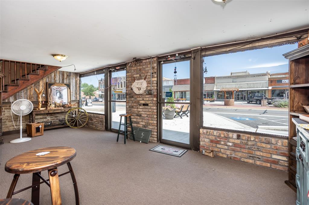 118 E Main Street