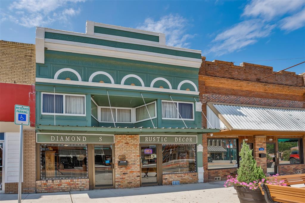 118 E Main Street