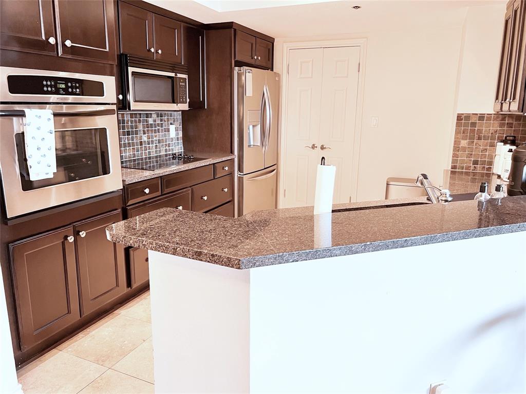 5909 Luther Lane 801