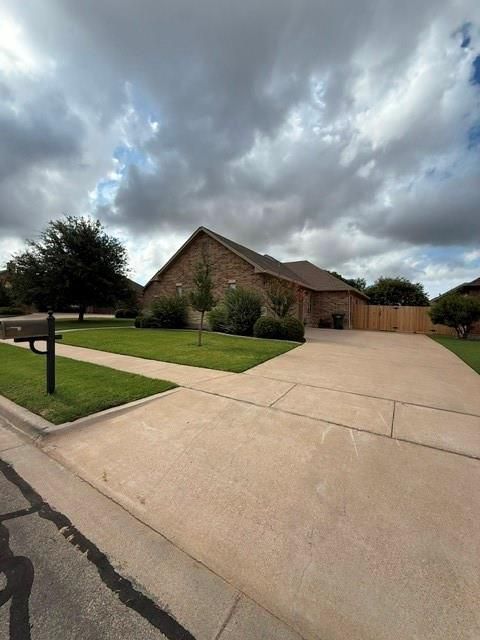 Photo of 733 Benelli Drive, Abilene, TX 79602 (MLS # 21330634)
