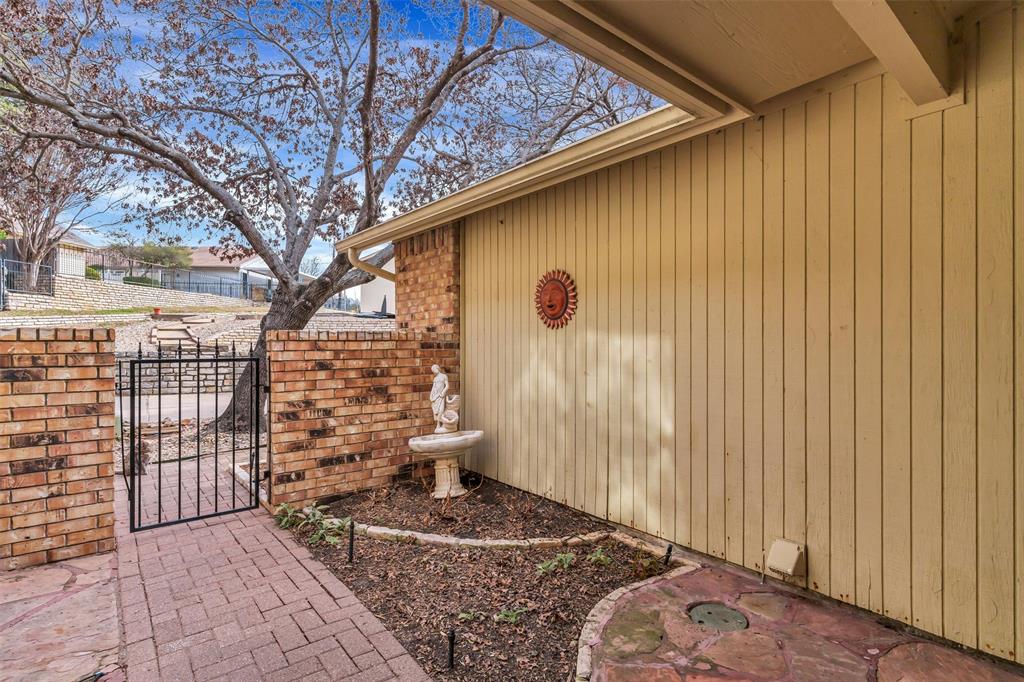 4912 Walnut Place Court