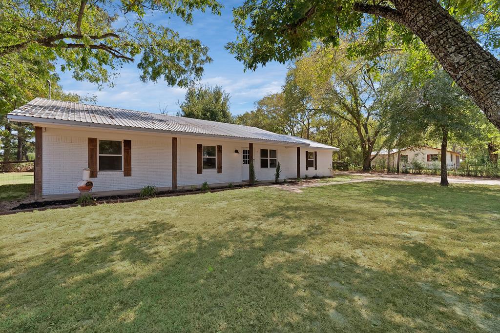 9283 Texas Highway 154 S