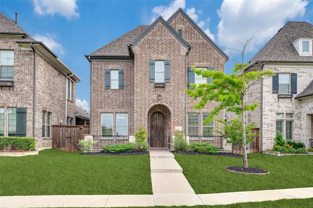 2817 Waverly