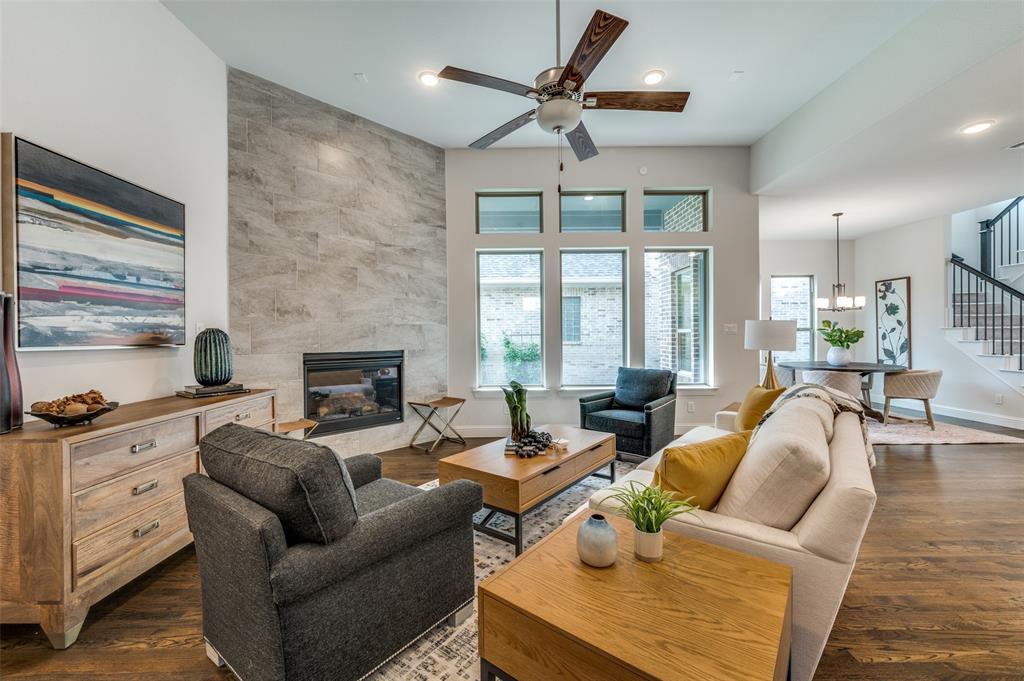 2817 Waverly