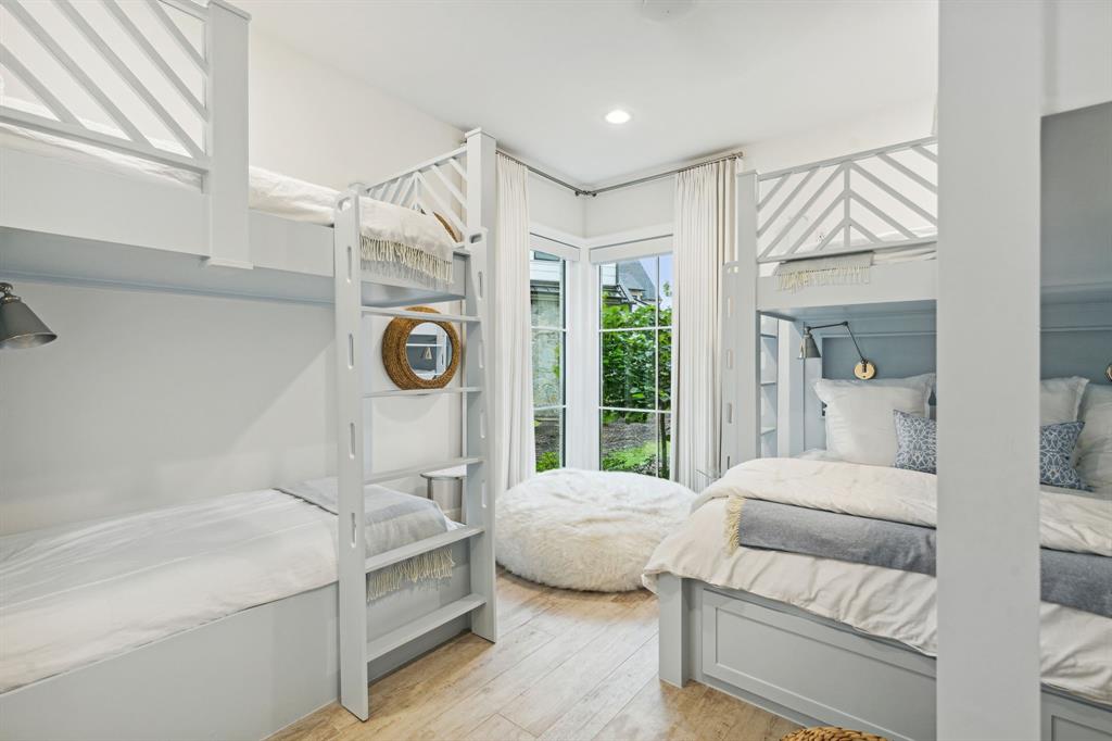 Long Cove - Residential