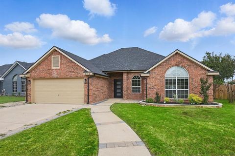 130 N Point Drive Krum TX 76249