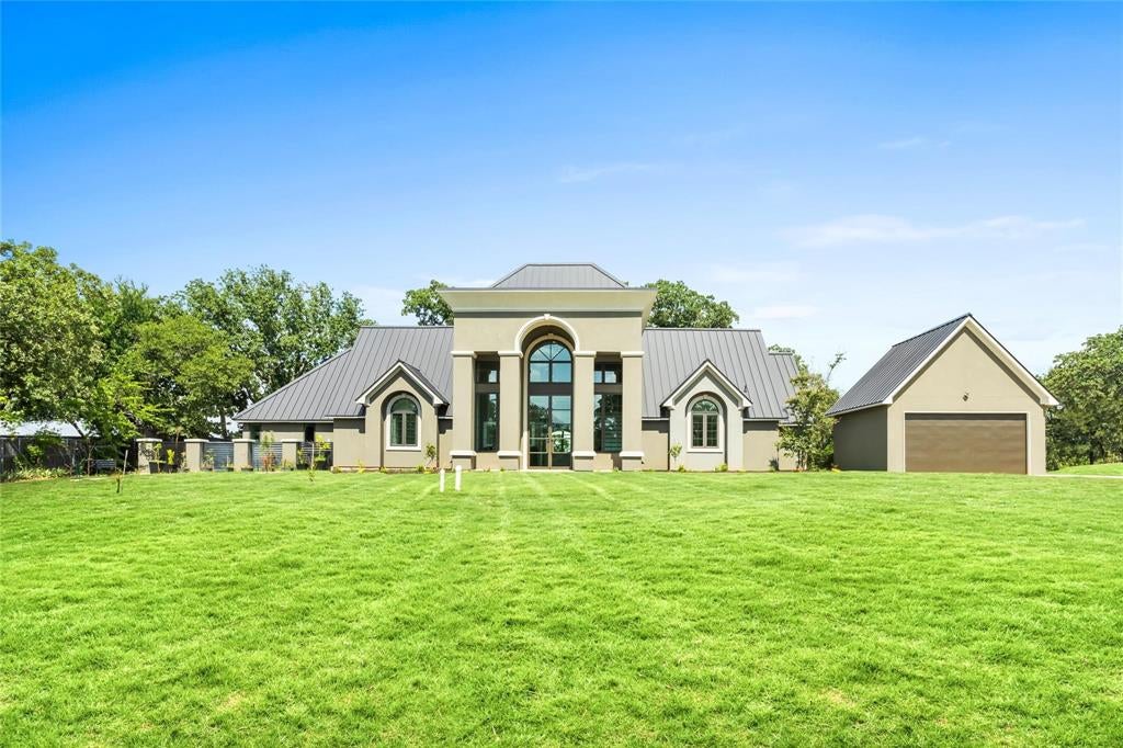9204 Indian Knoll Trail