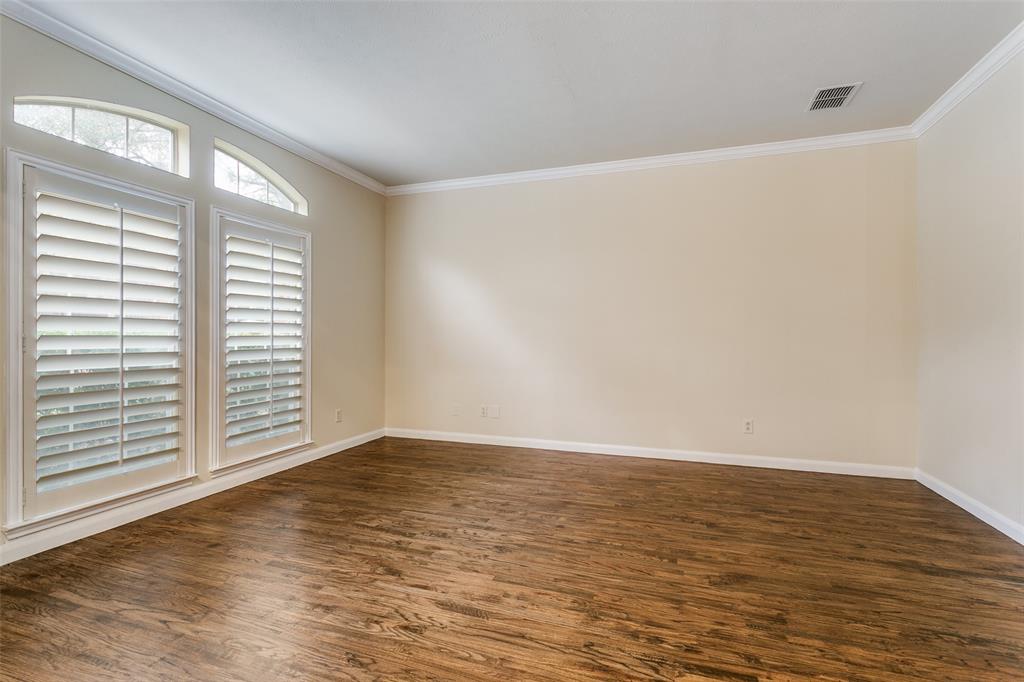 804 Highland Lakes Court