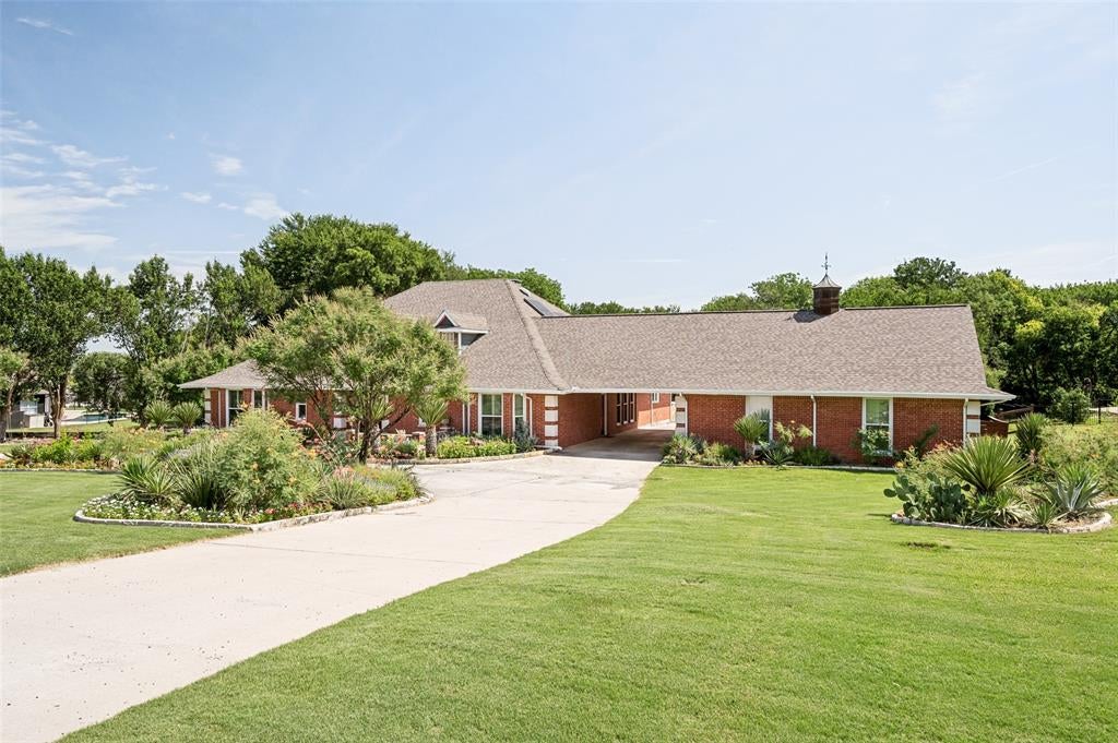 9 Country Ridge Road