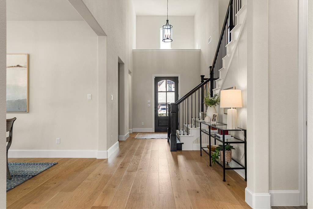 2560 Shady Trail