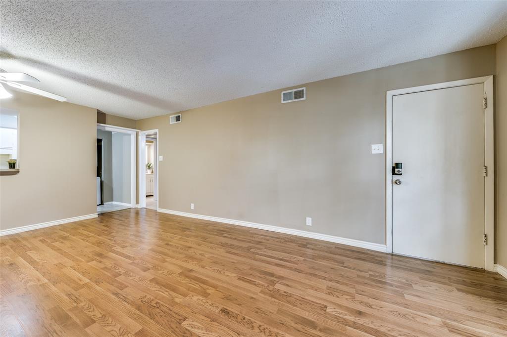 5322 Fleetwood Oaks Avenue 242
