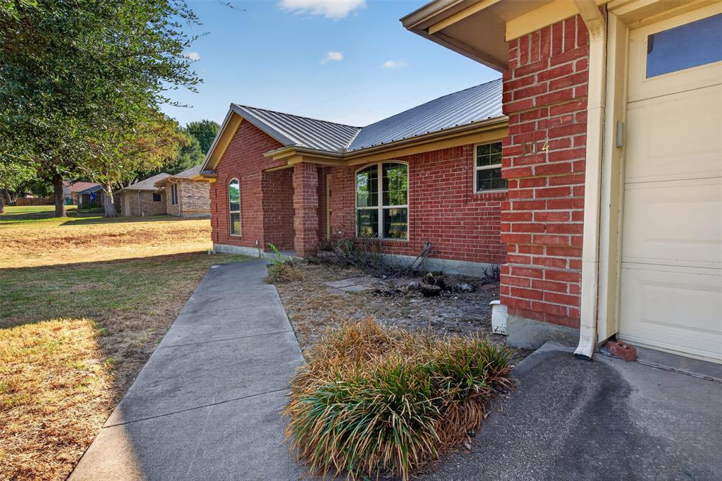 304 Edgehill Road