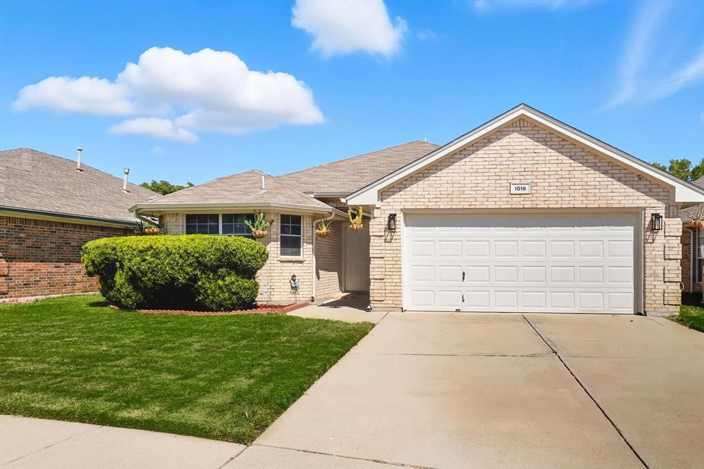 1016 Sagewood Lane