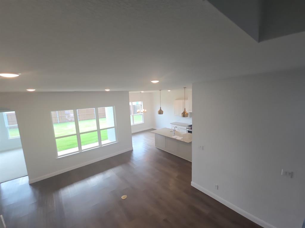 225 Observation Drive N