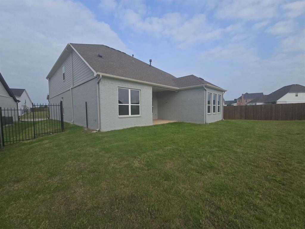 225 Observation Drive N