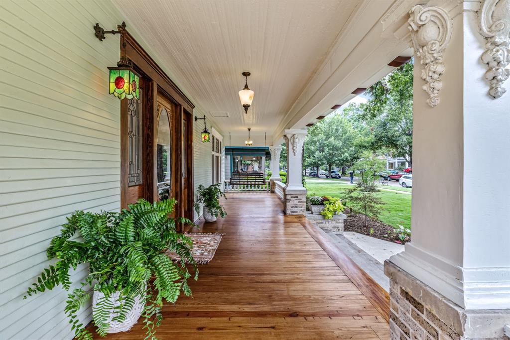 Munger Place - Residential