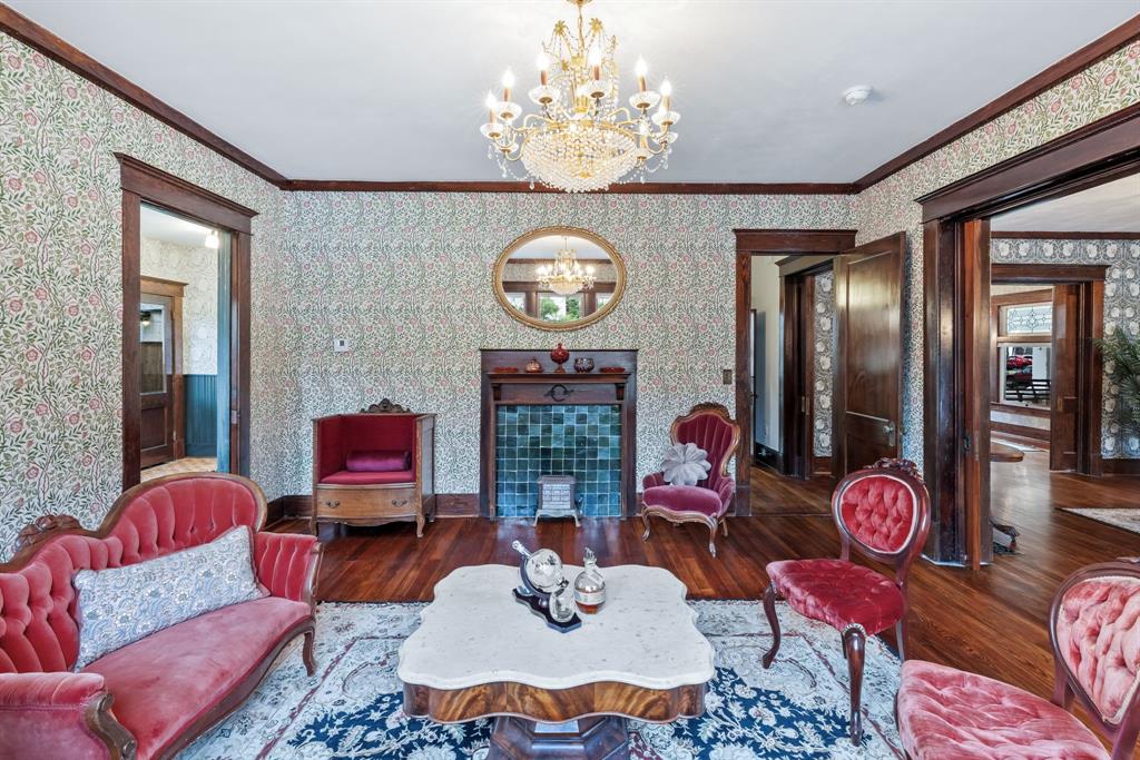 Munger Place - Residential