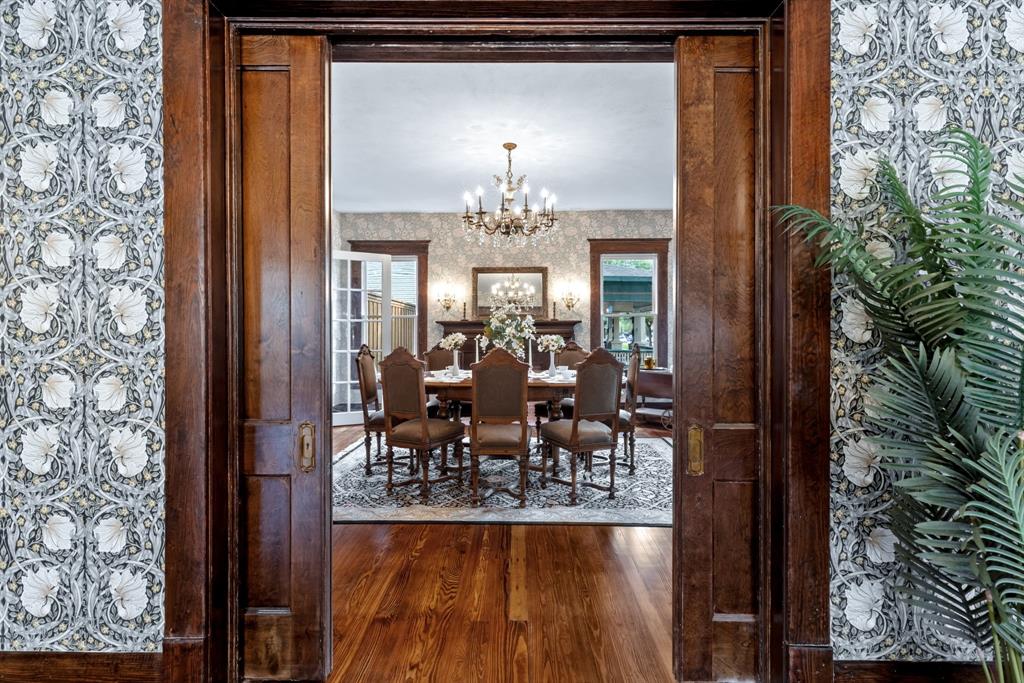 Munger Place - Residential