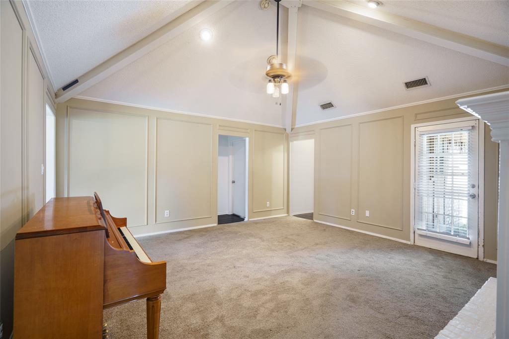 8780 Woodstream Drive