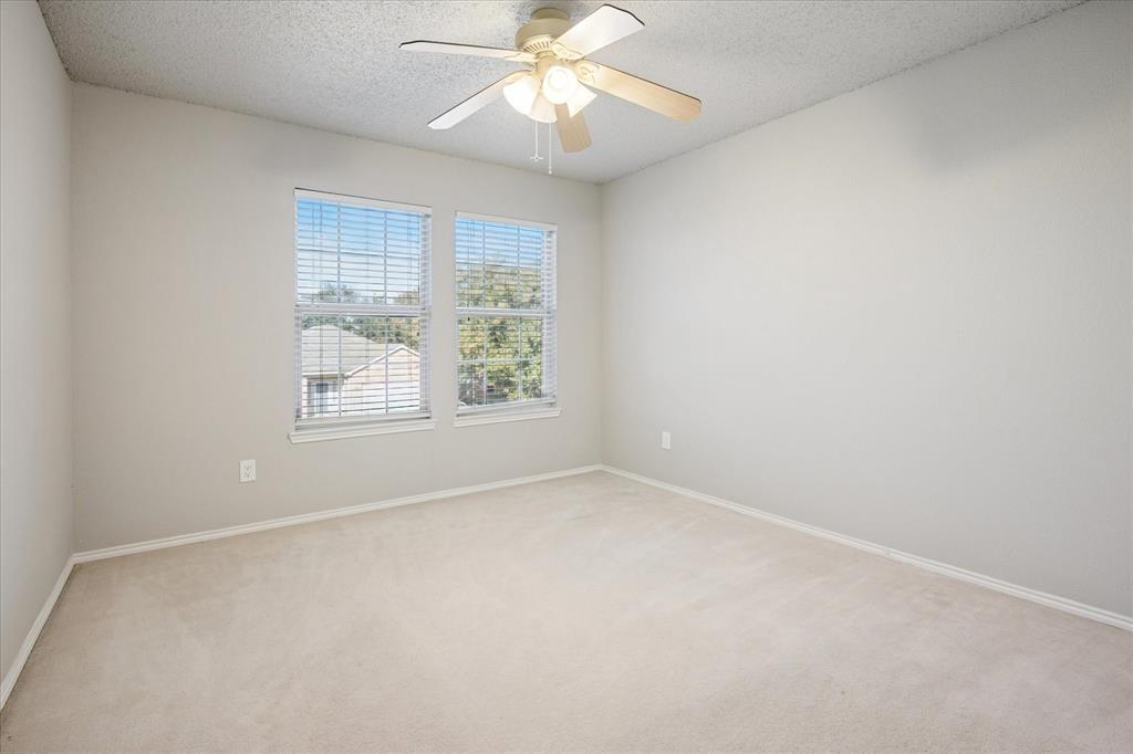 Meadows Of Roanoke Ph I - Residential Lease