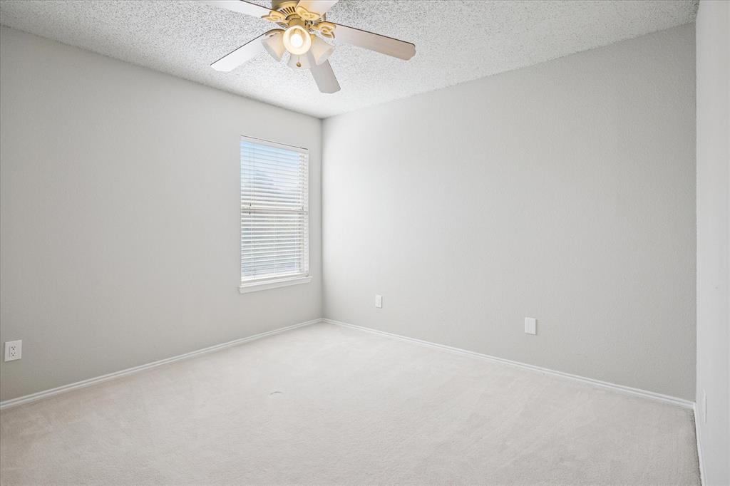 Meadows Of Roanoke Ph I - Residential Lease