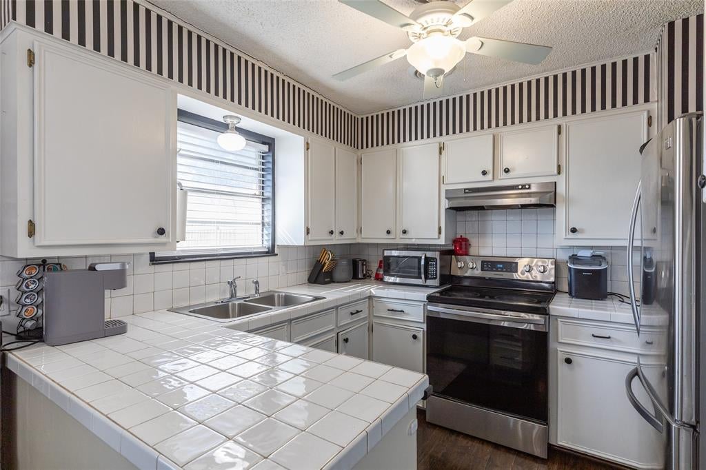 2633 S 41st Street