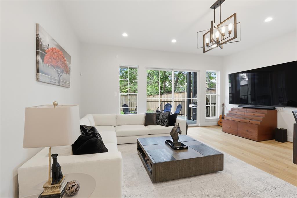 Mount Auburn - Residential