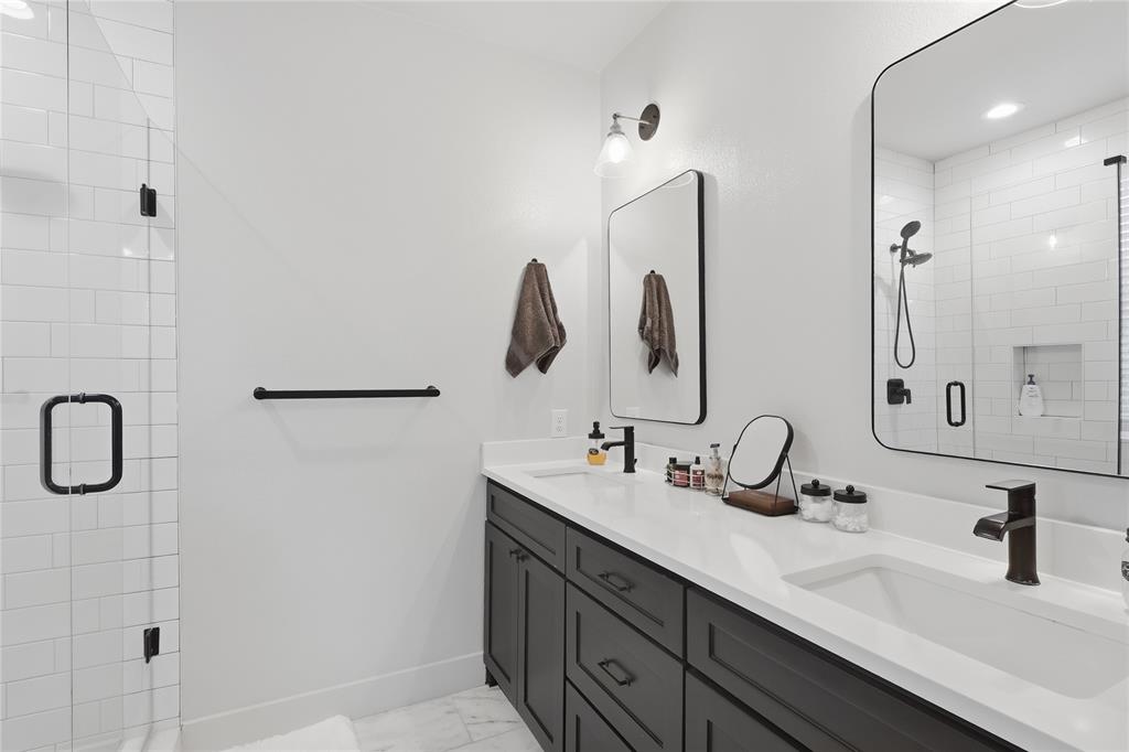 Mount Auburn - Residential