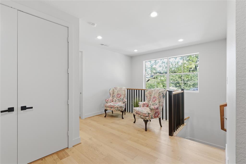 Mount Auburn - Residential