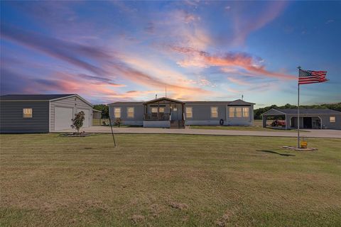 Property photo of 707 County Road 2178, Greenville, TX 75402