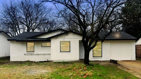 A home in Duncanville