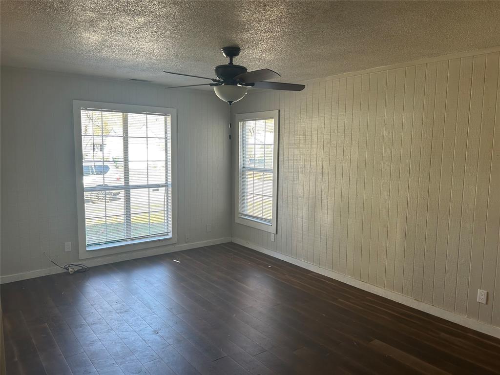 Garland Heights 02 - Residential Lease