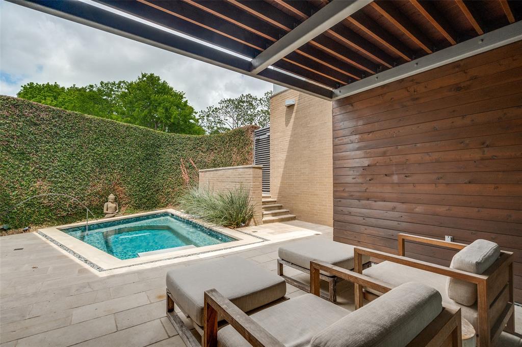 Kessler Woods Court - Residential