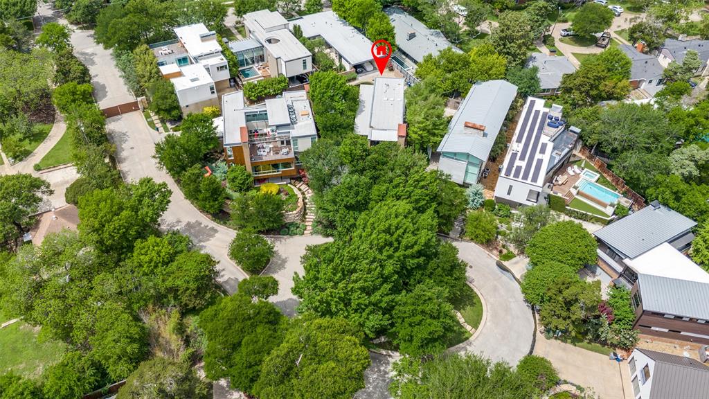 Kessler Woods Court - Residential