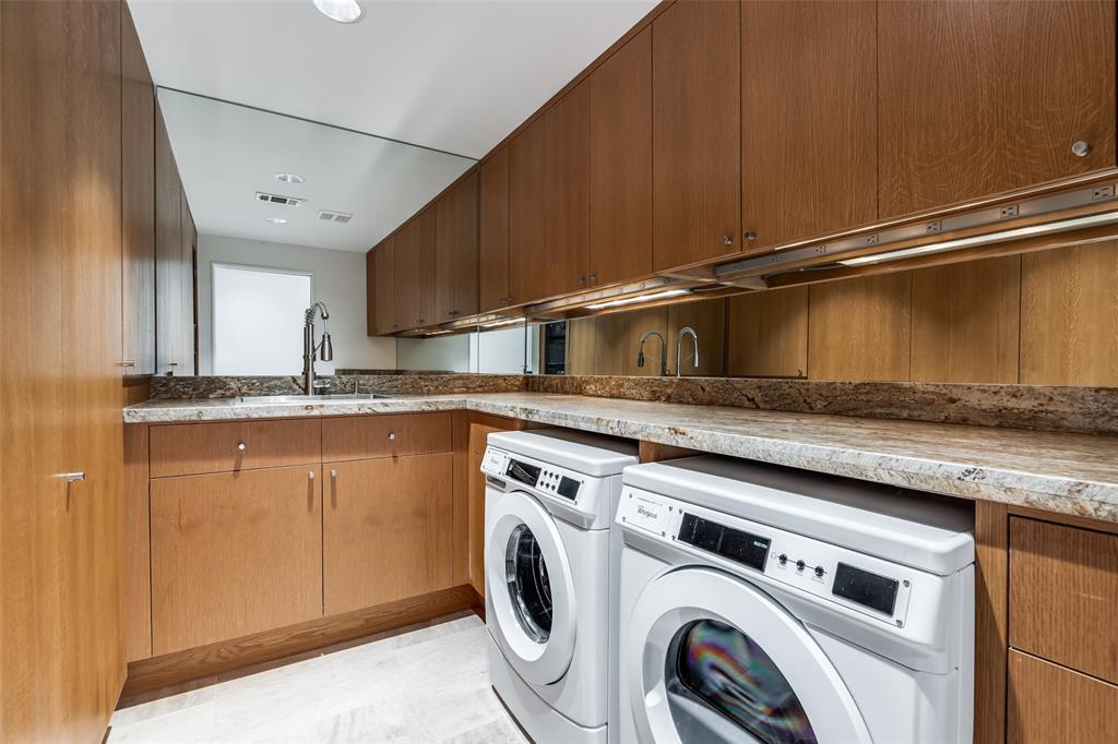 Kessler Woods Court - Residential