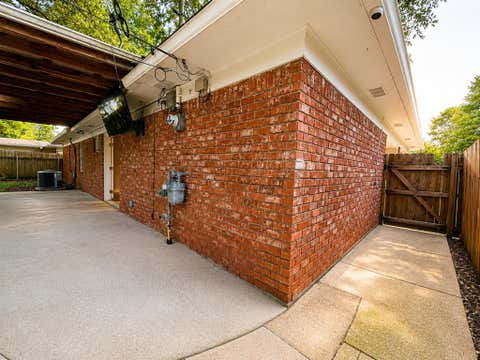 Tiny photo for 6009 Horton Avenue, Shreveport, LA 71105 (MLS # 21341827)
