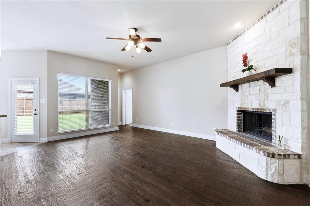 3306 Robin Trail