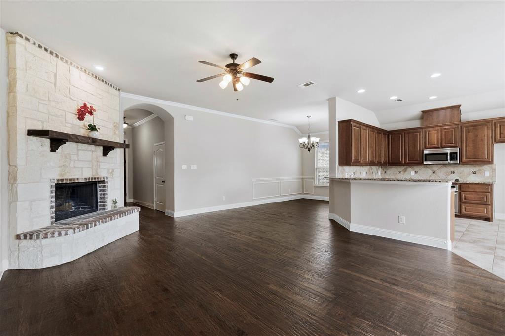 3306 Robin Trail