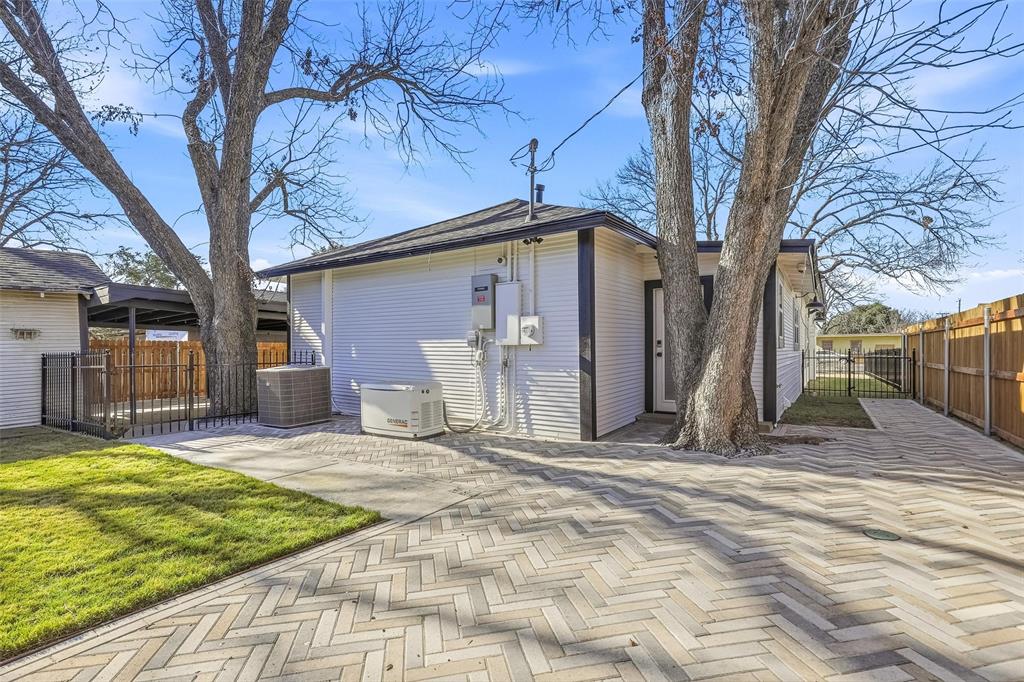 Original Cleburn - Residential