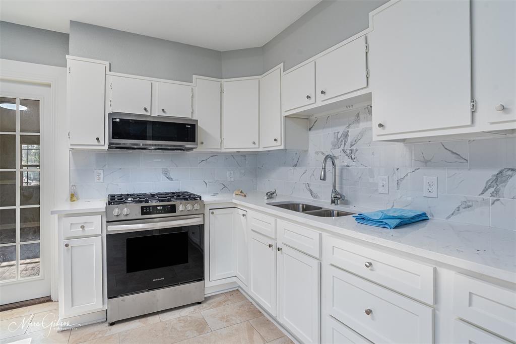 Shreveport, Louisiana 71118, United States, 3 Bedrooms Bedrooms, ,1 BathroomBathrooms,Residential,Active,225979