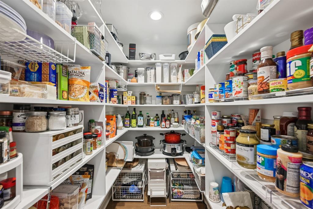 Netherland Estates - Residential